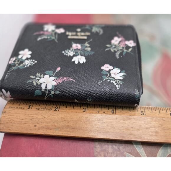 Kate Spade Staci Ditsy Buds Small Zip Around Wallet Black Pink 3.5 X 5 Inch - Picture 7 of 8